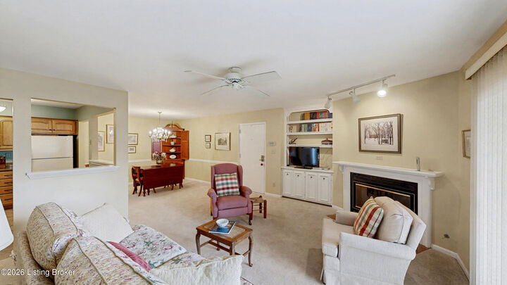Property Photo:  814 Washburn Ave Apt 20  KY 40222 