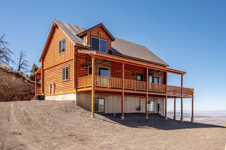 Property Photo:  1827 S High Cedar View Drive  UT 84720 