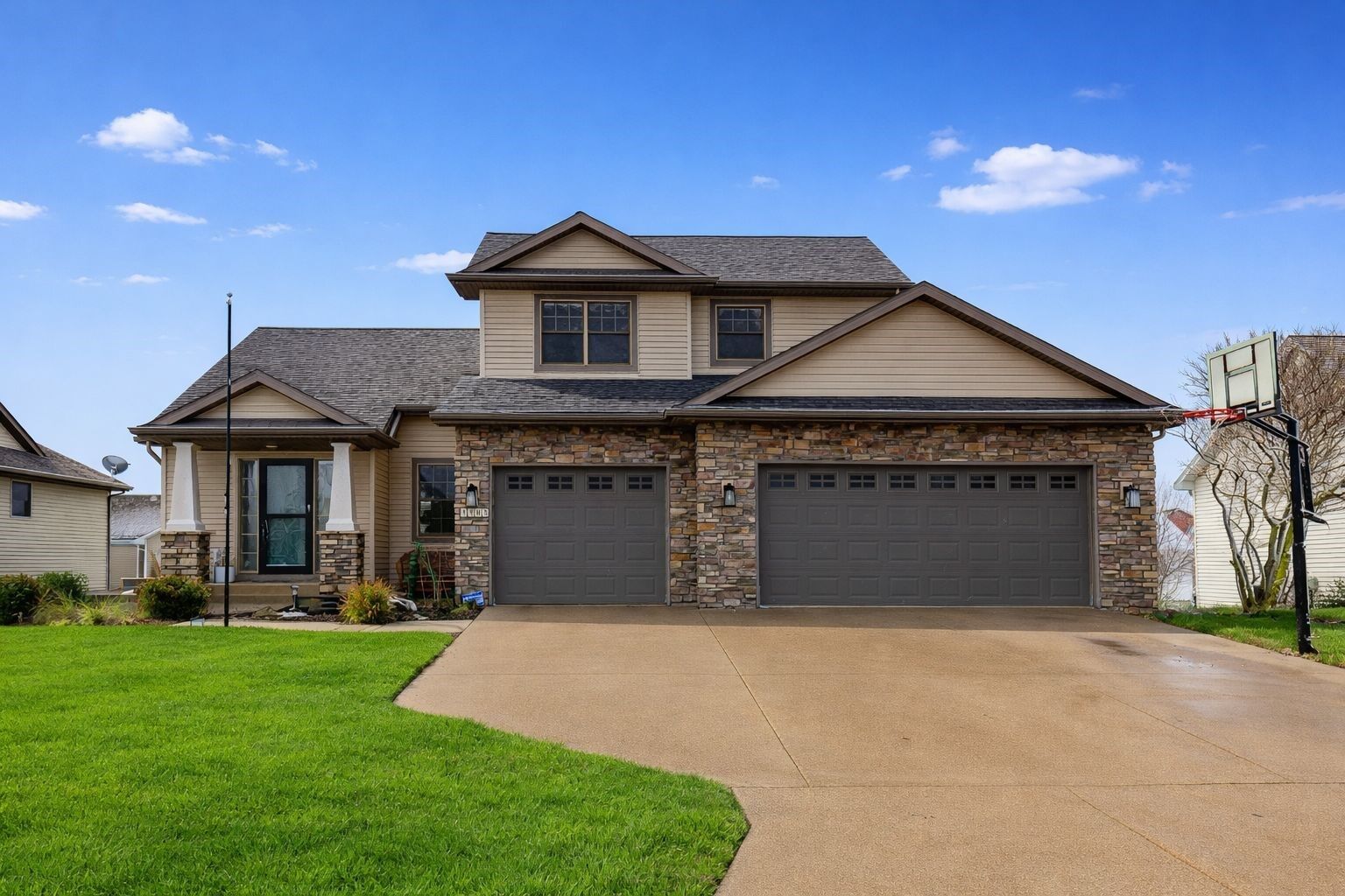 Property Photo:  3303 NW 14th Street  IA 50023 