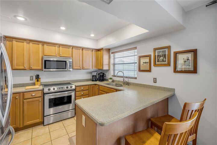 Property Photo:  1120 Portland Avenue 9  FL 32803 