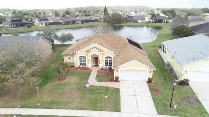 Property Photo: 3154 Hanging Moss Circle FL 34741