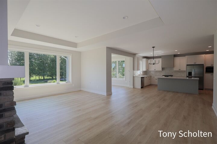 Property Photo: 6314 Blendon Woods Drive 20 MI 49426-7881