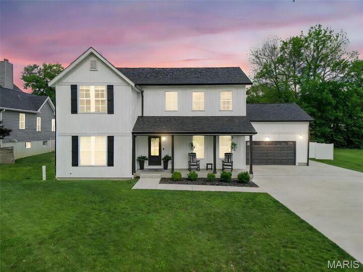 Property Photo:  28 Millwell Drive  MO 63043 