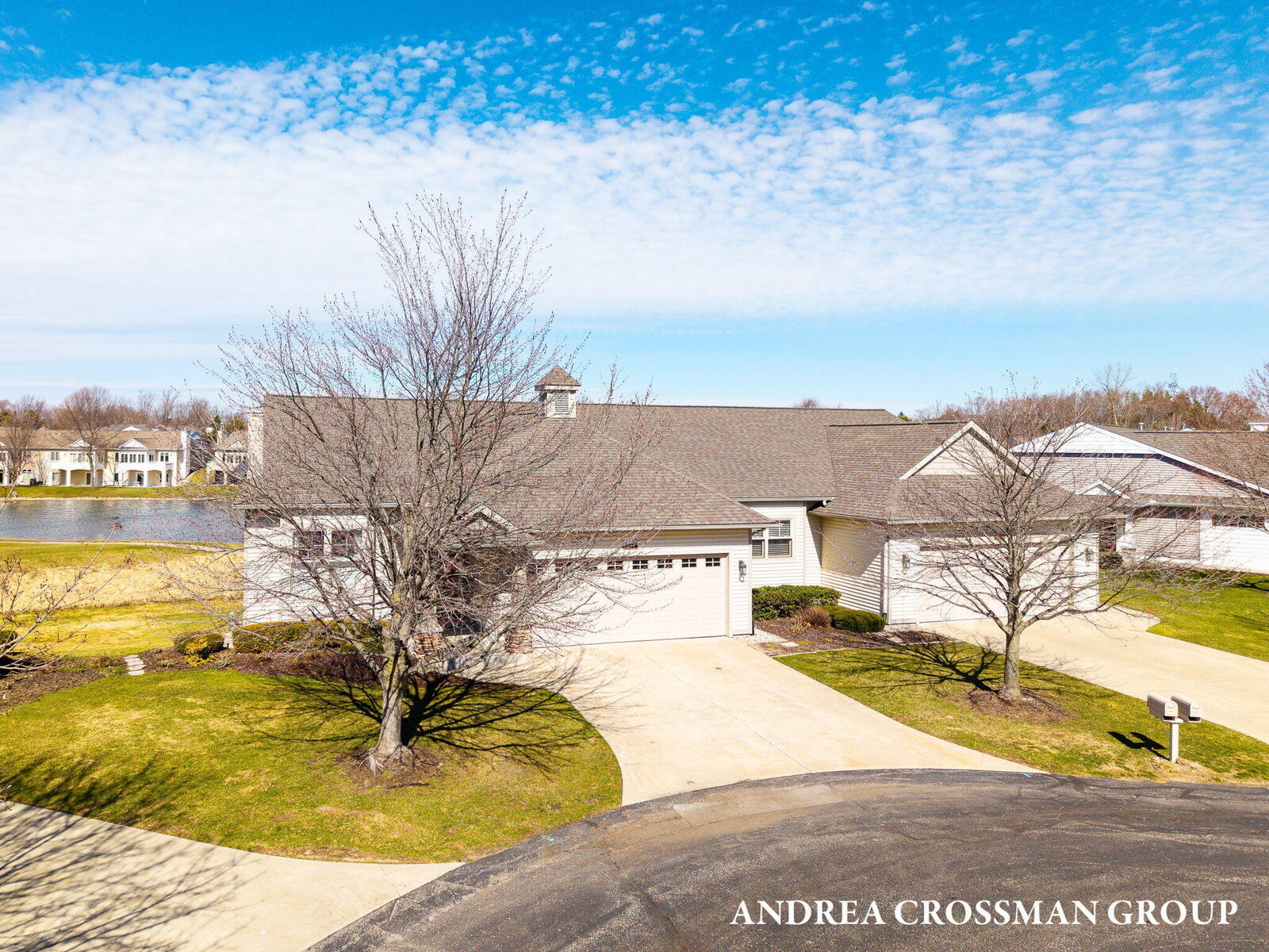 Property Photo:  1284 Prestwick Drive  MI 49423 