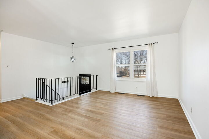 Property Photo:  160 Galewood Drive  IL 60440 