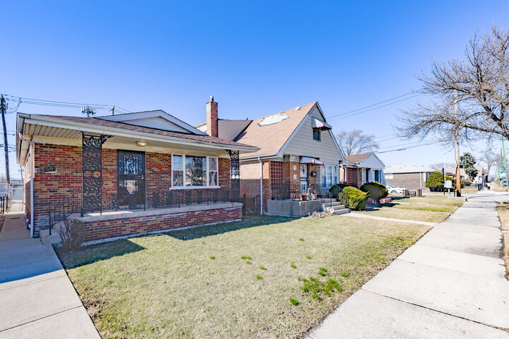 Property Photo:  8906 S Halsted Street  IL 60620 