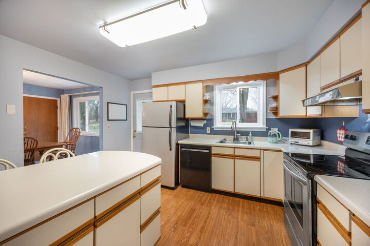 Property Photo: 6500 Winston Drive IL 60517