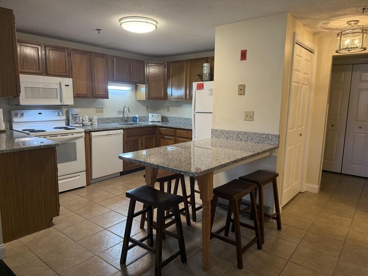 Property Photo:  1373 Post Road 10 A  ME 04090 