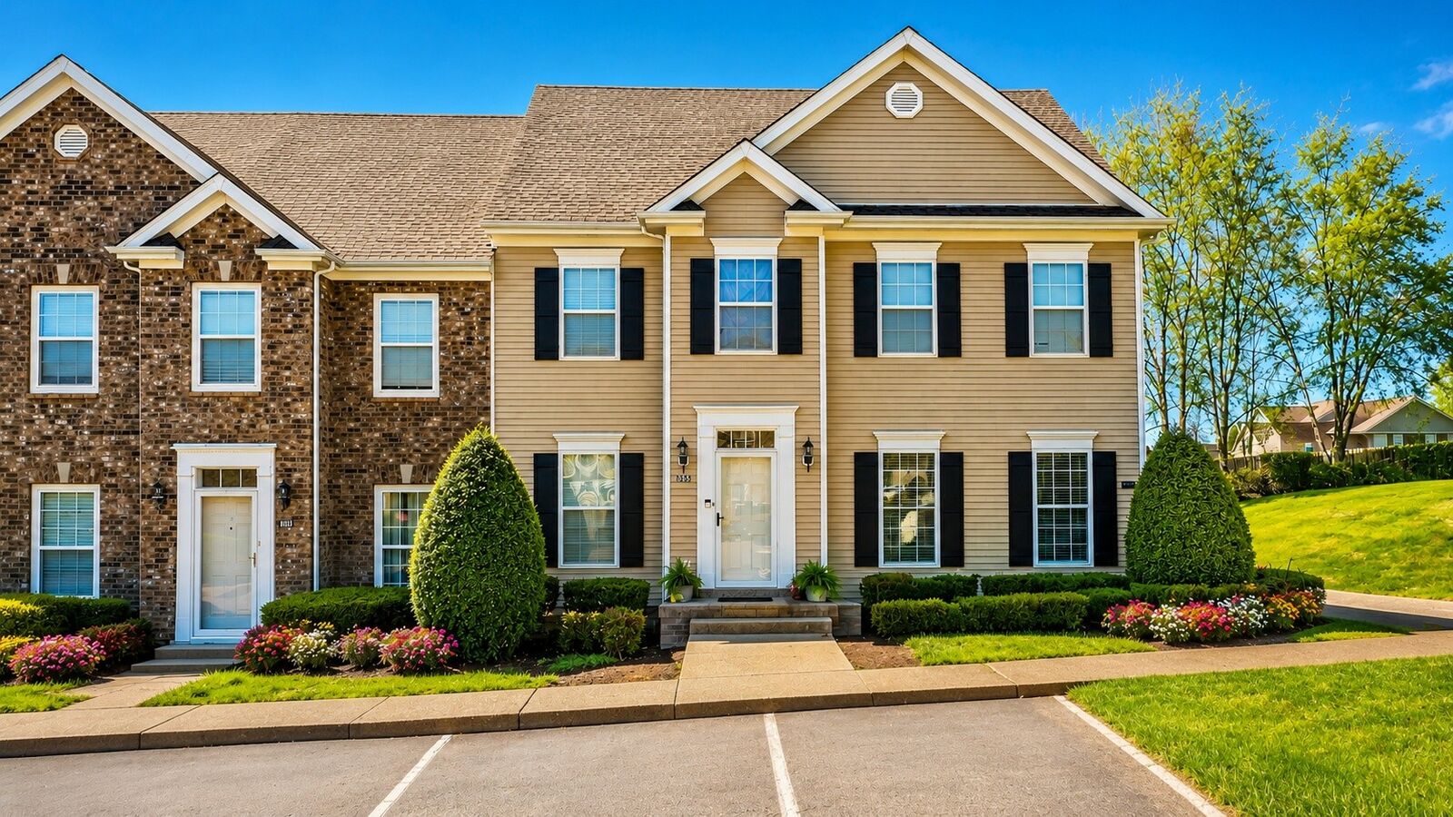 Property Photo:  305 Dakota Dr  TN 37174 