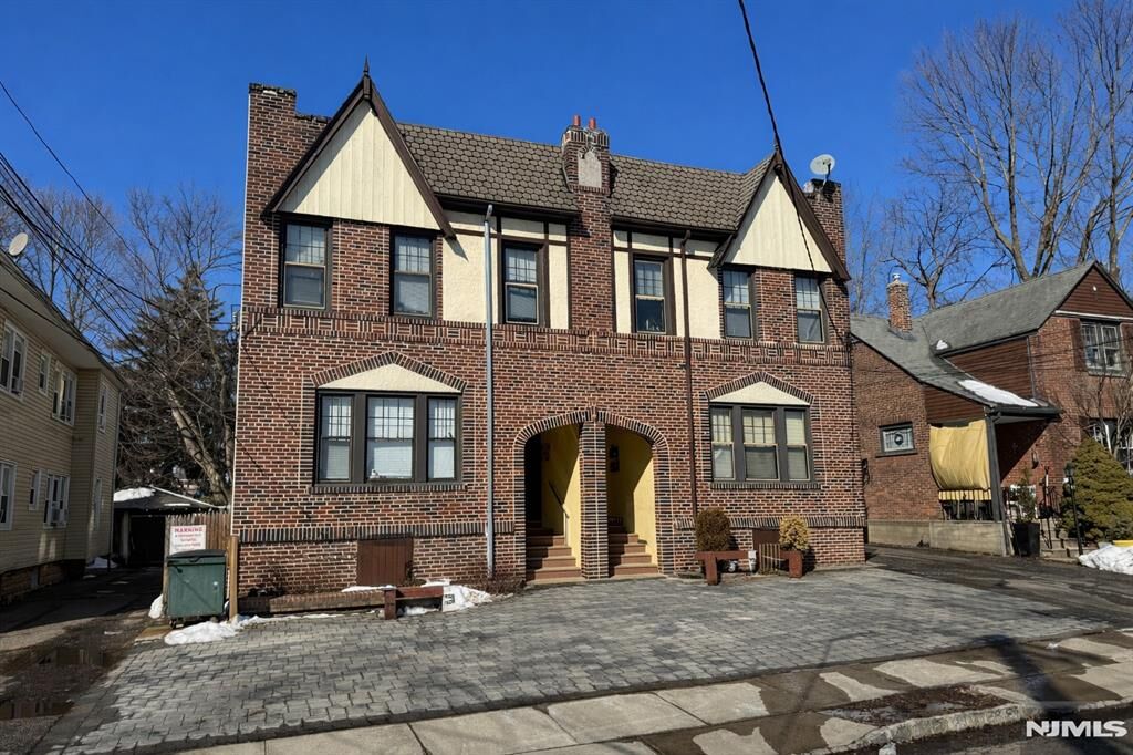 Property Photo:  16 Roosevelt Avenue  NJ 07628 