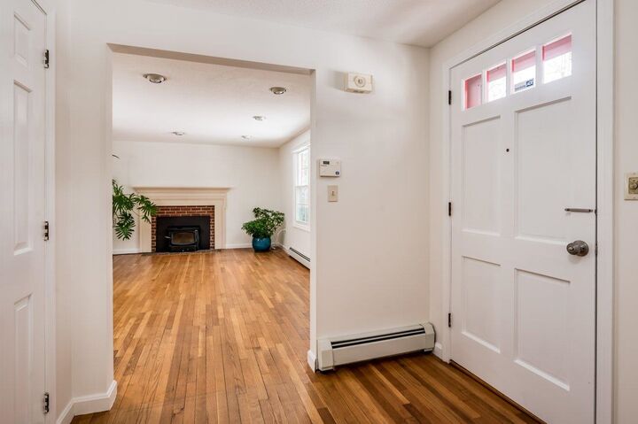 Property Photo:  4 Ffrost Drive  NH 03824 