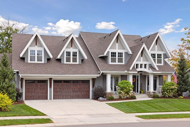 Property Photo:  726 Woodland Hill Court  MN 55340 