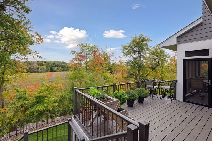 Property Photo:  726 Woodland Hill Court  MN 55340 