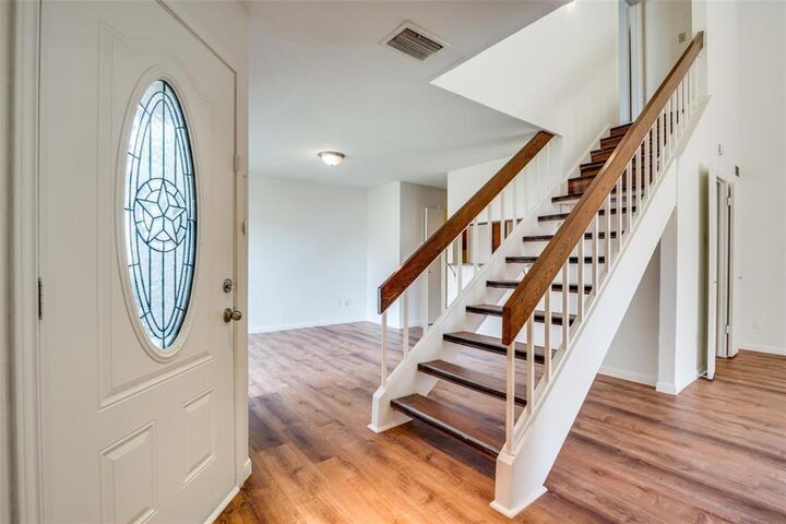 Property Photo:  621 Via La Paloma  TX 75150 