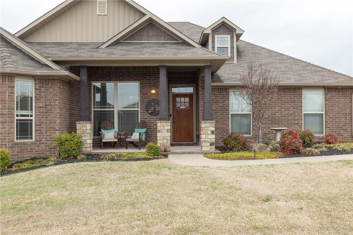 Property Photo:  951 Piper Street  AR 72718 