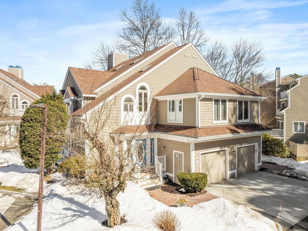 Property Photo:  47 Pointe Rok Dr 47  MA 01604 