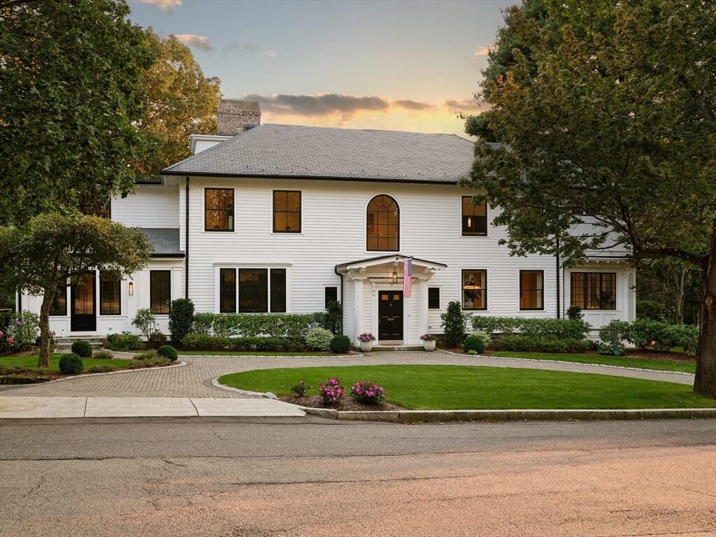 Property Photo: 15 Farlow Rd MA 02458