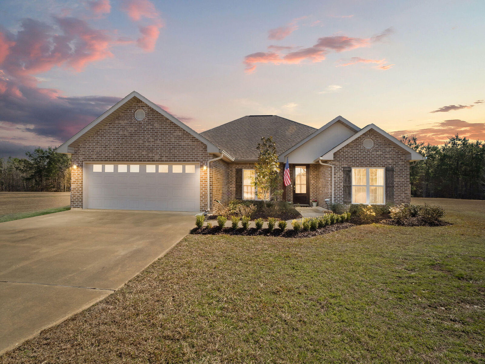 Property Photo:  191 Small Oaks  LA 71446 