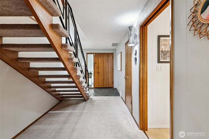 Property Photo: 1209 S 10th Street WA 98274