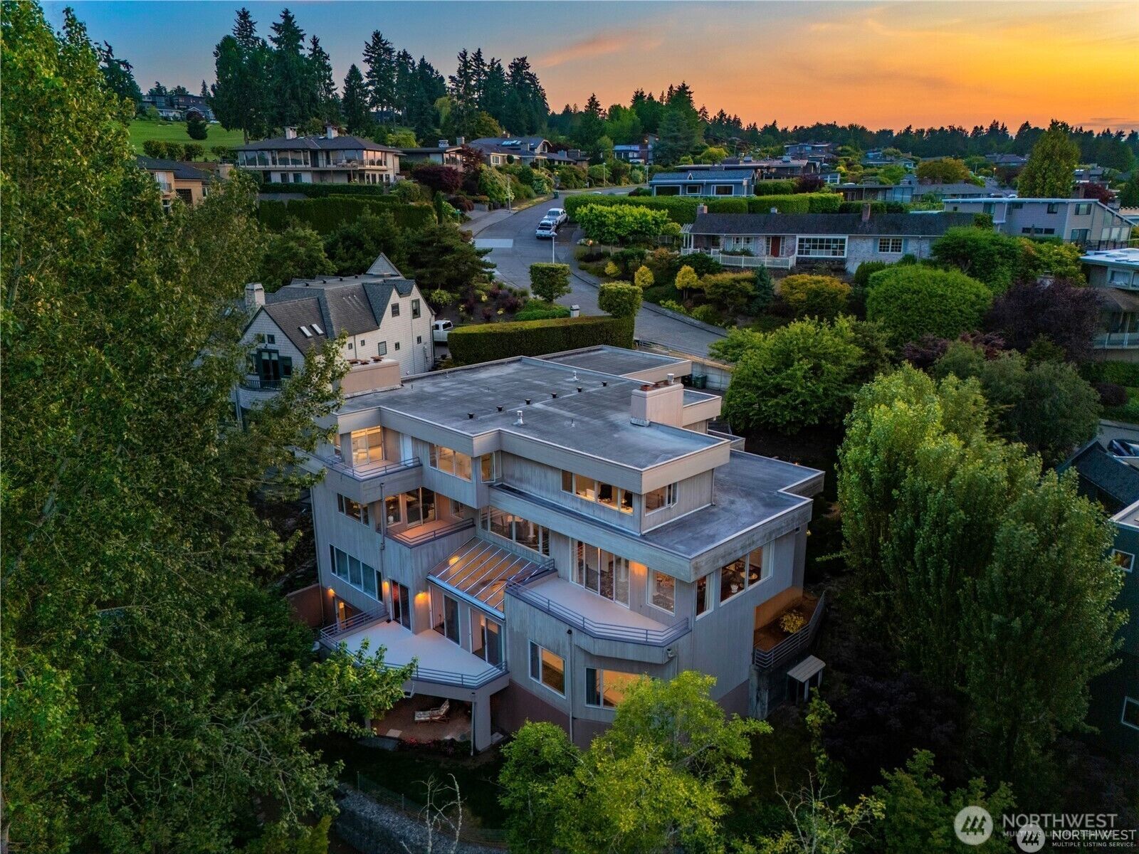 Property Photo:  8508  54th Avenue NE  WA 98115 