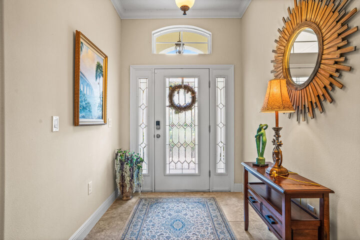 Property Photo: 6630 Martinique Way FL 32967