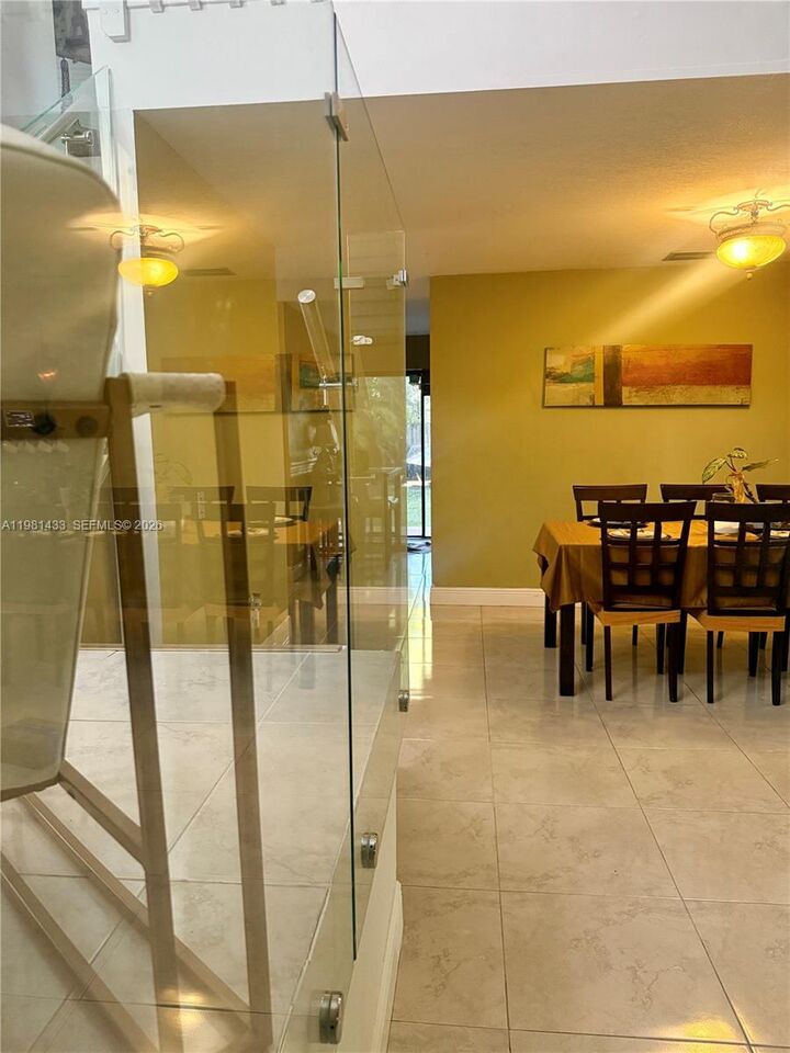 Property Photo:  5119 SW 153rd Pl N  FL 33185 