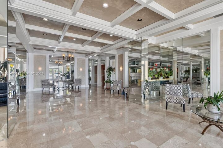 Property Photo: 1410 S Ocean Dr 402 FL 33019