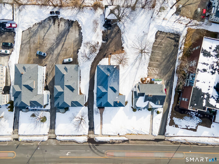 Property Photo:  781 Farmington Avenue  CT 06119 