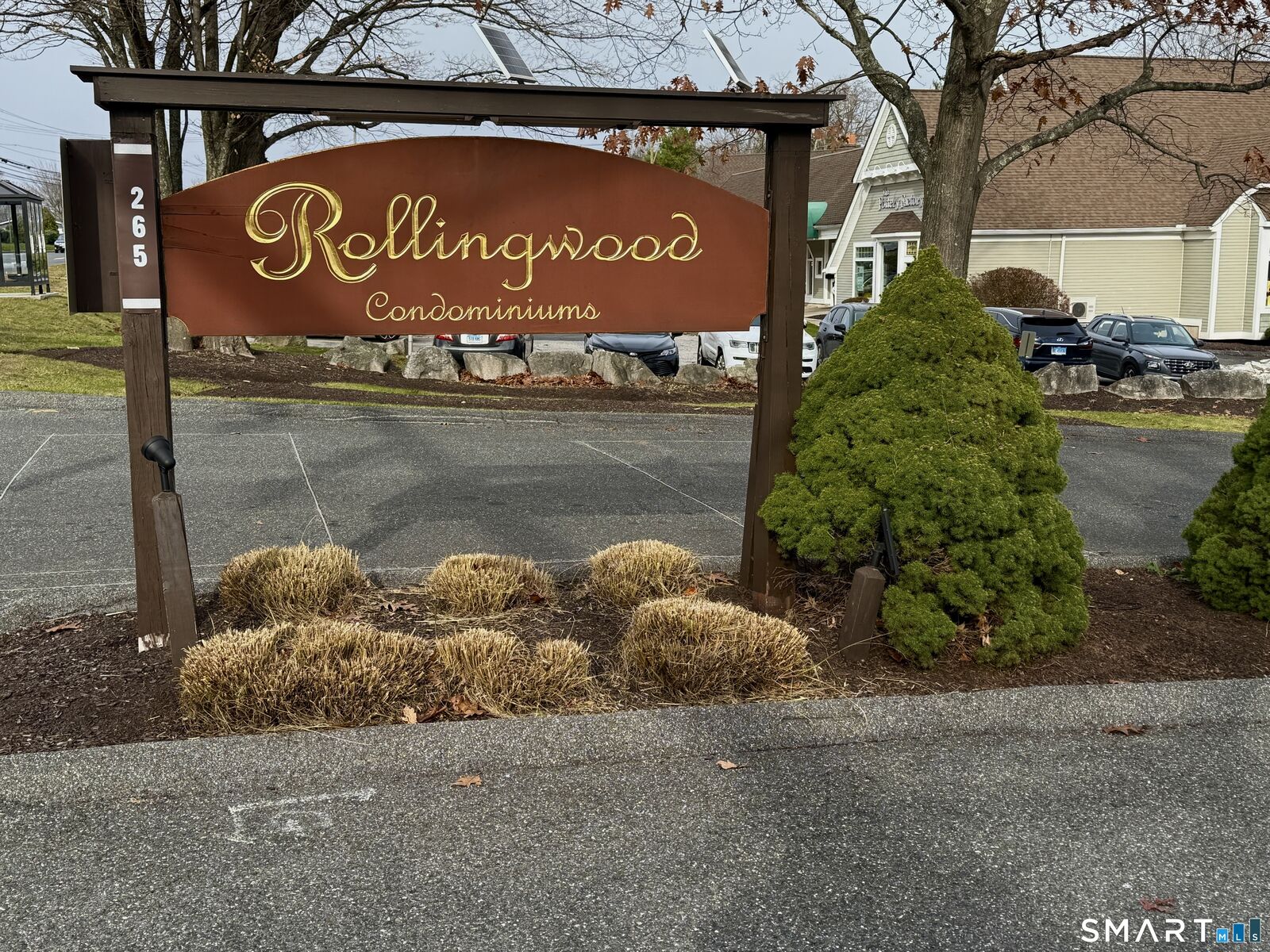 Property Photo: 3 Falmouth Court 3 CT 06804