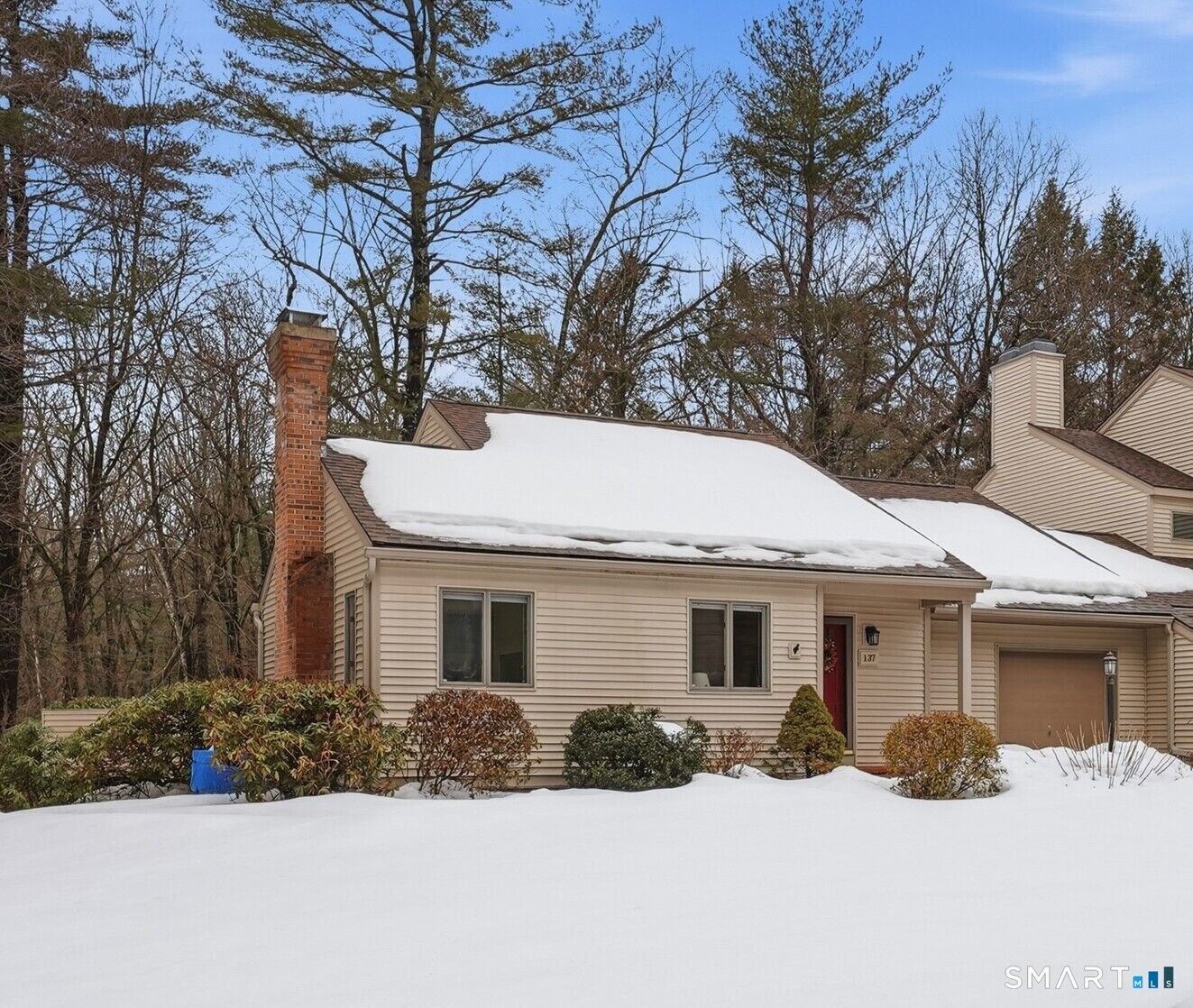 Property Photo: 137 The Laurels 137 CT 06082