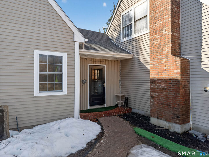 Property Photo:  1877 Middletown Avenue  CT 06472 