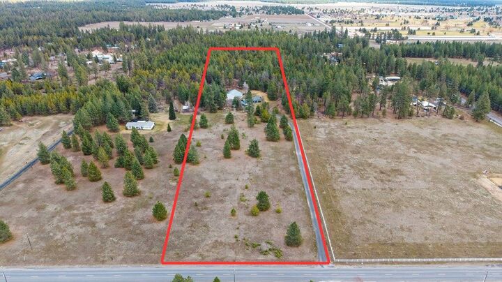 Property Photo:  35318 N Dalton Rd  WA 99006 