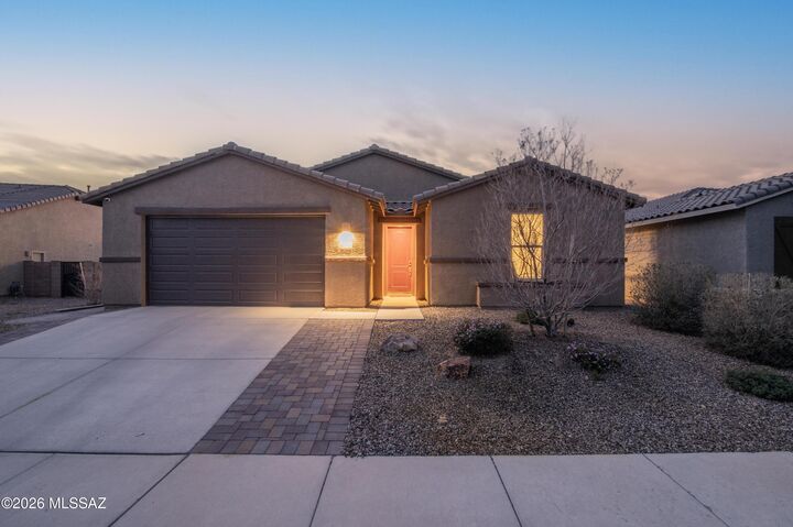 Property Photo:  10435 N Decker Drive  AZ 85742 