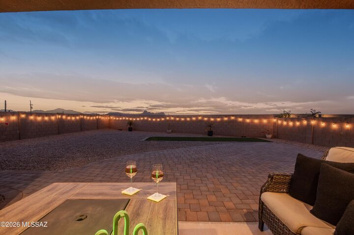 Property Photo:  10435 N Decker Drive  AZ 85742 