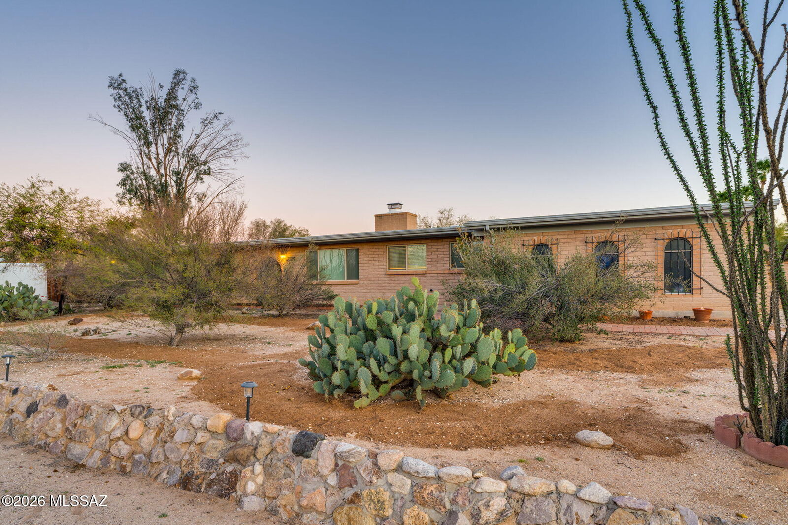 Property Photo:  1511 W Liddell Drive  AZ 85704 