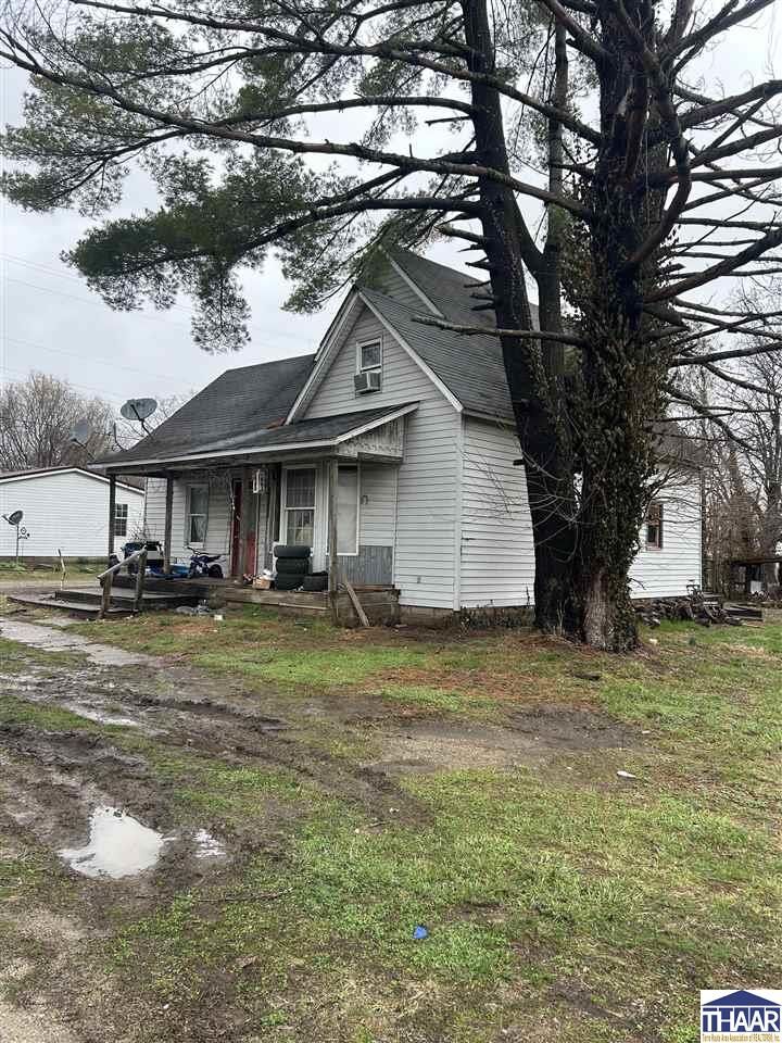 Property Photo: 206 E Hackett IN 47838