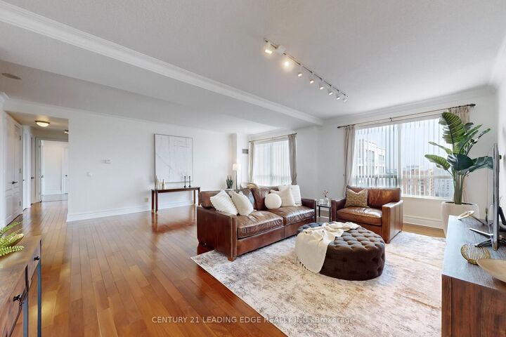 Photo de la propriété:  62 Suncrest Boulevard Lph9  ON L3T 7Y6 