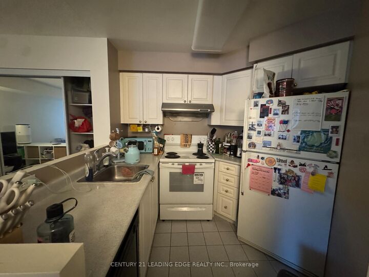 Photo de la propriété:  28 Pemberton Avenue 212  ON M2M 4L1 