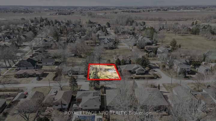 Property Photo:  122 Flynn Street  ON L0S 1J0 