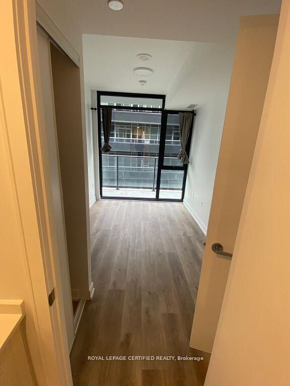 Property Photo: 1 Jarvis Street 1314 ON L8R 3J2