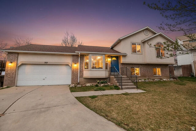 Property Photo: 587 E Eastpointe Cir N UT 84054