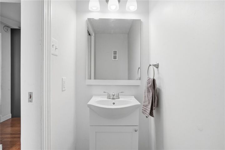 Property Photo:  2521 Country Side Ln  PA 15090 