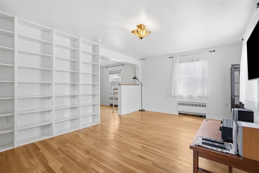 Property Photo:  320 Marylea Ave  PA 15227 