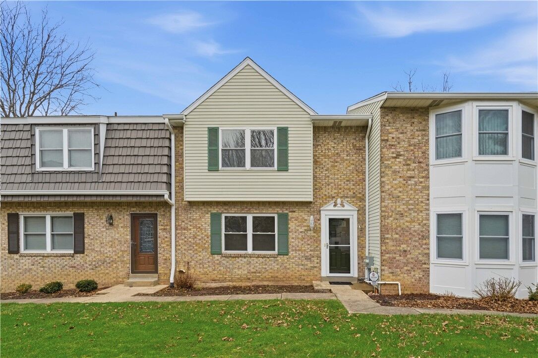 Property Photo: 1605 Calico Ct PA 15102