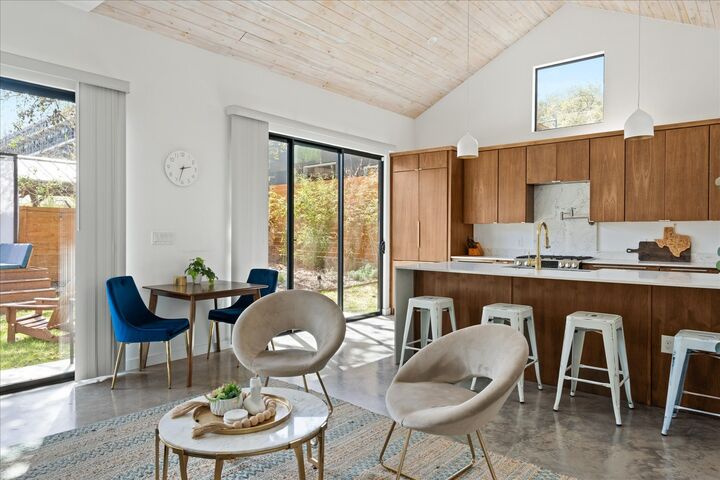 Property Photo:  2214 S 3rd Street B  TX 78704 