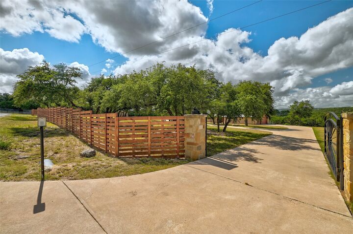 Property Photo: 300 Sycamore Valley Road TX 78620