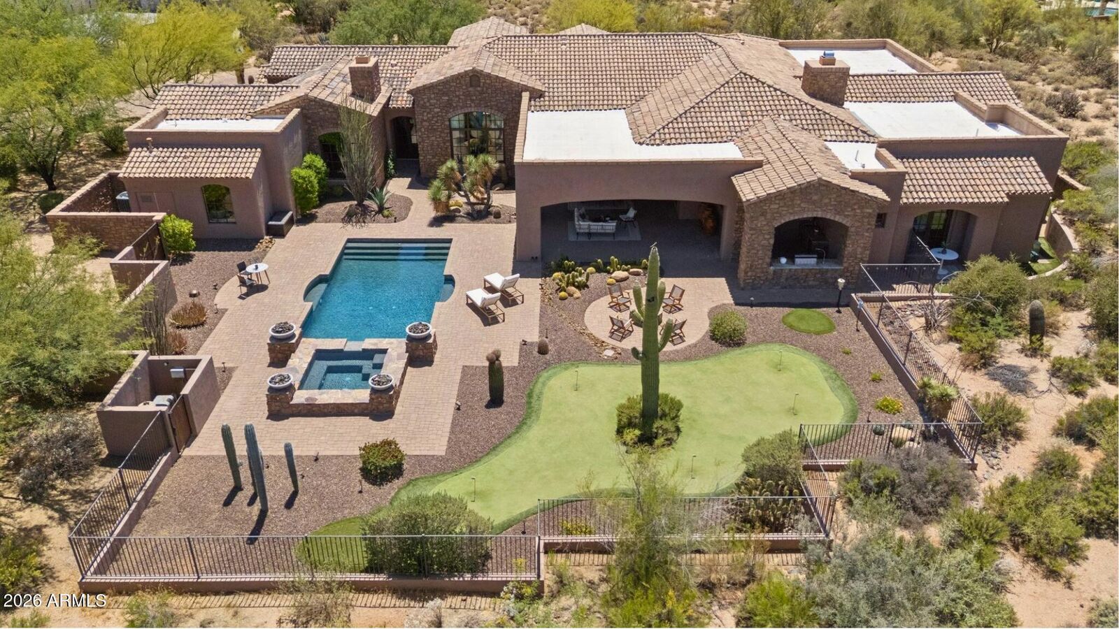Property Photo: 7502 E Whisper Rock Trail AZ 85266