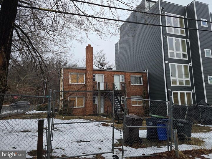 Property Photo:  2101 M Street NE  DC 20002 