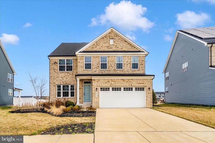 Property Photo:  904 Midbrook Ln Lane  MD 20716 