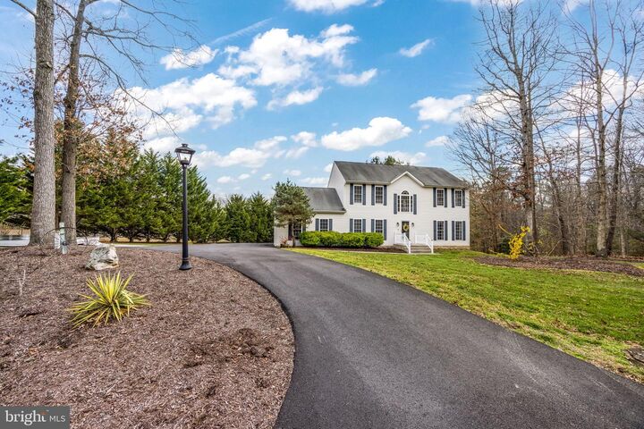 Property Photo:  4318 Bridlepath Court  VA 22408 